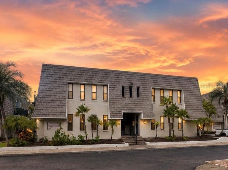 704 LYNDHURST STREET UNIT 624 DUNEDIN, FL 34698