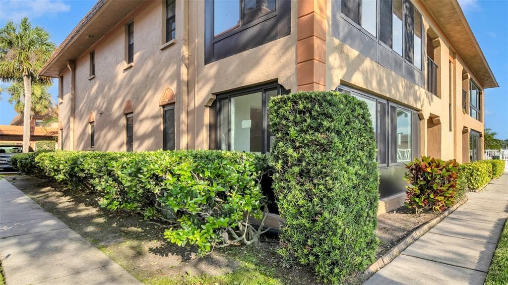 10192 SEMINOLE ISLAND DRIVE UNIT 10192