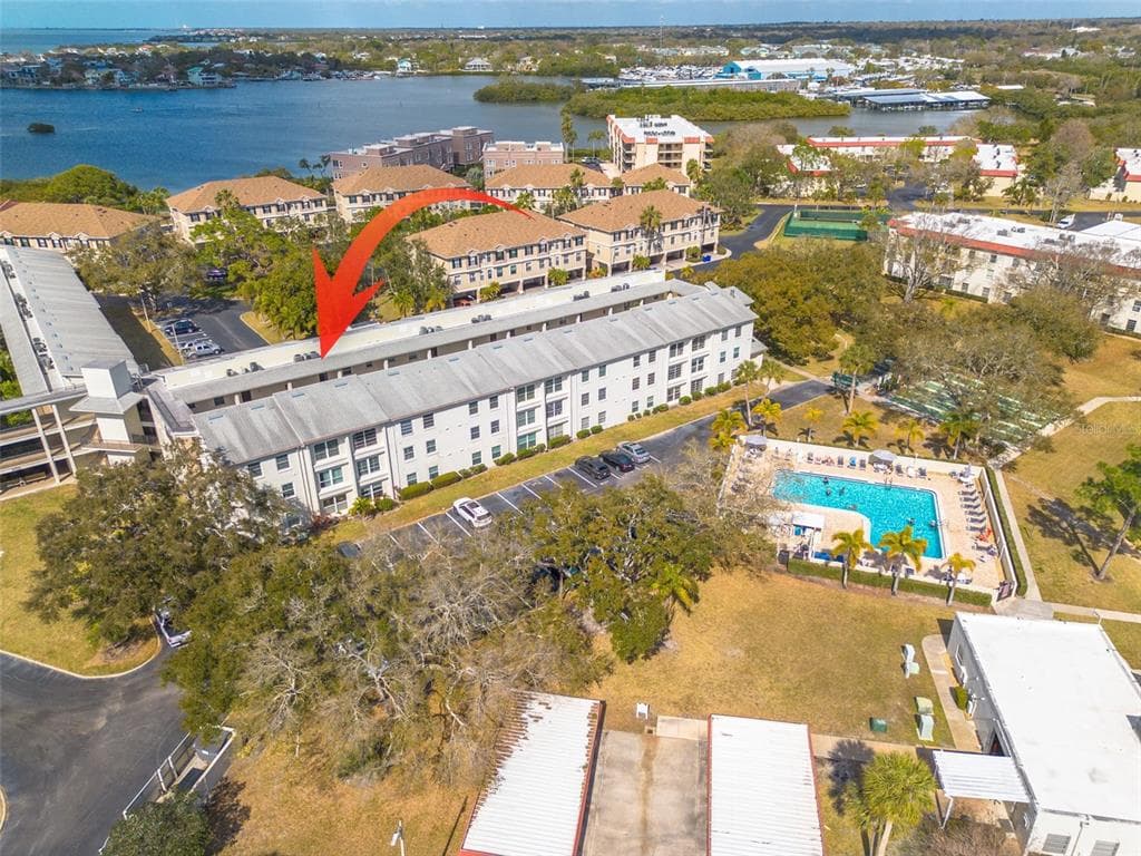 2700 BAYSHORE BOULEVARD UNIT 5302 DUNEDIN, FL 34698