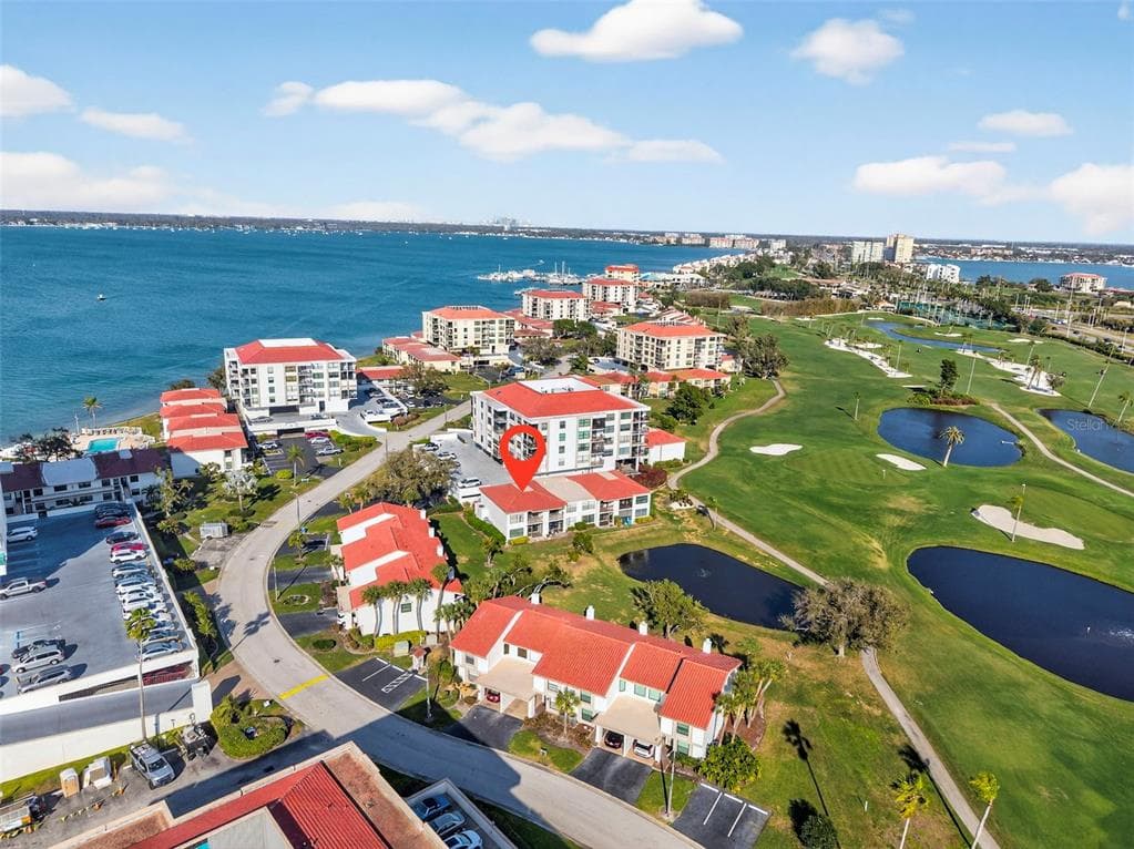 6210 SUN BOULEVARD UNIT 112