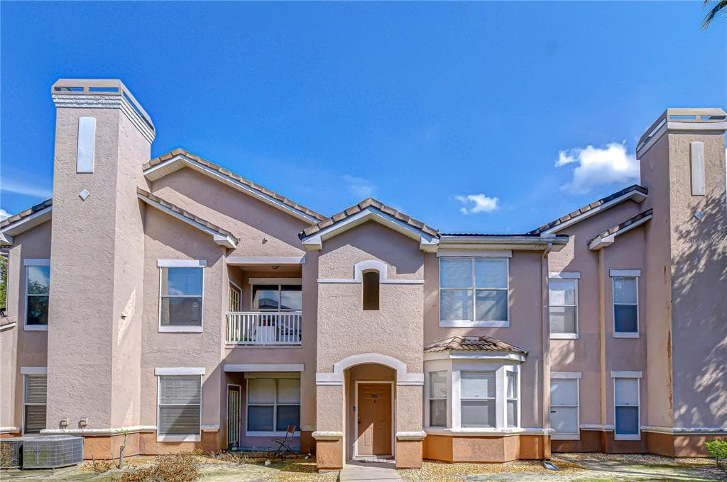 10409 VILLA VIEW CIRCLE UNIT 10409 TAMPA, FL 33647