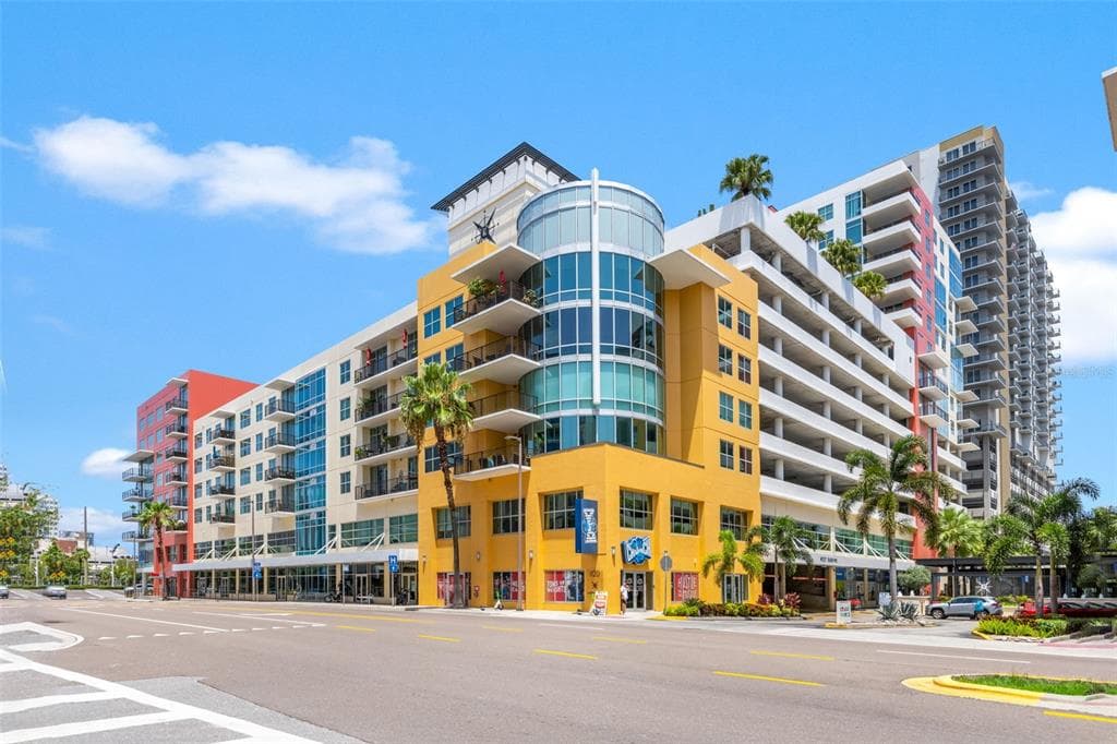 1208 E KENNEDY BOULEVARD UNIT 520 TAMPA, FL 33602
