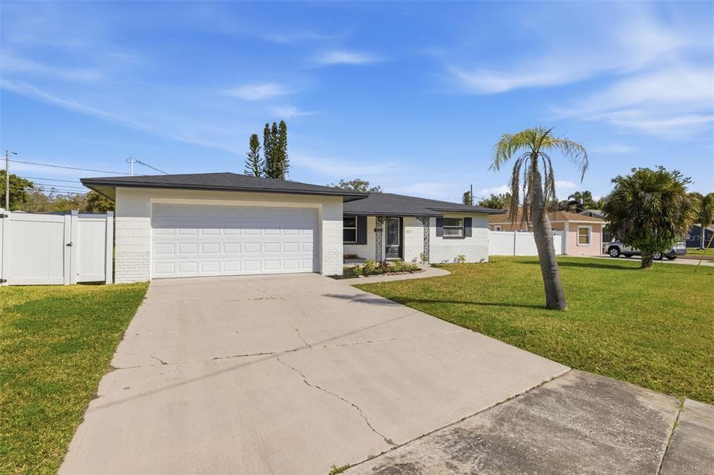 1027 27TH AVENUE S ST PETERSBURG, FL 33705
