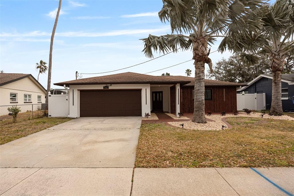 5921 DENVER STREET NE ST PETERSBURG, FL 33703