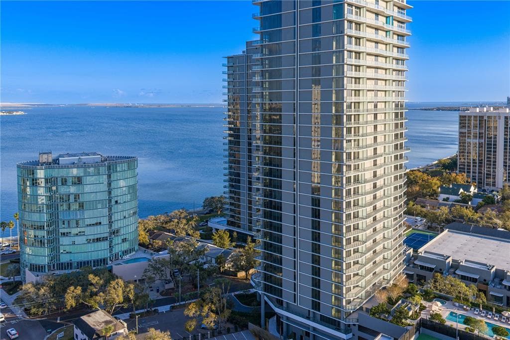 3015 S YSABELLA AVENUE UNIT 1601 TAMPA, FL 33629