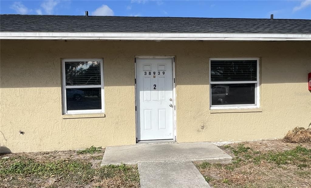 38939 NORTH AVENUE UNIT 2 ZEPHYRHILLS, FL 33542