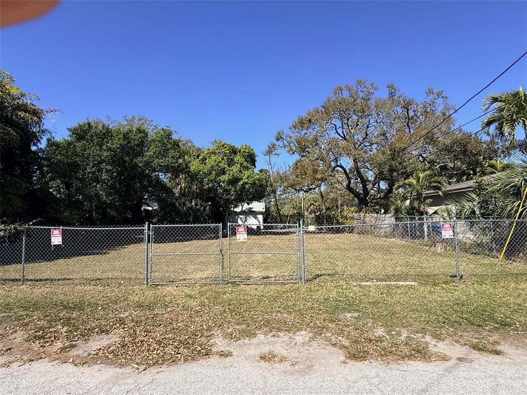 LING-A-MOR TERRACE S ST PETERSBURG, FL 33705