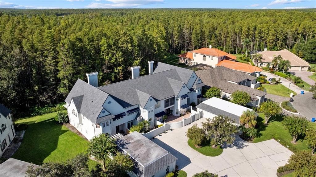 18756 WIMBLEDON CIRCLE LUTZ, FL 33558