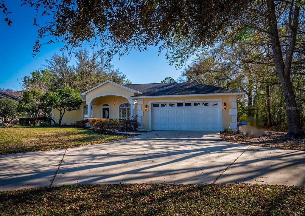 814 BRANTENBURG WAY LUTZ, FL 33548
