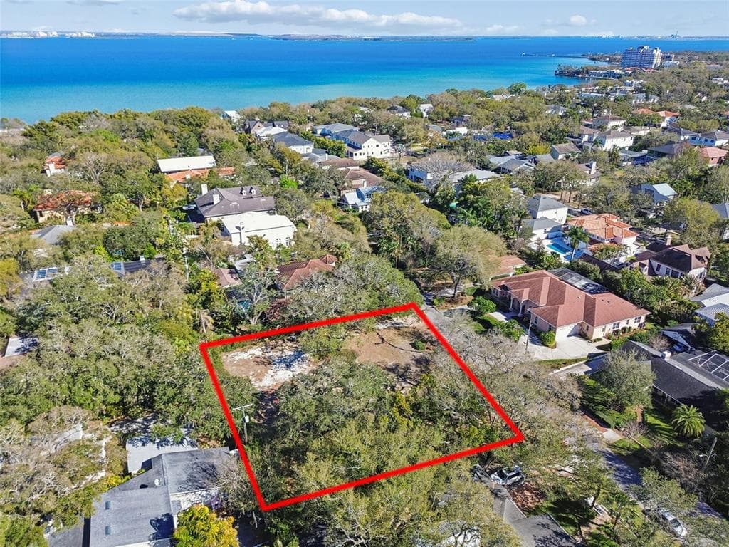 3015 W FAIR OAKS AVENUE TAMPA, FL 33611