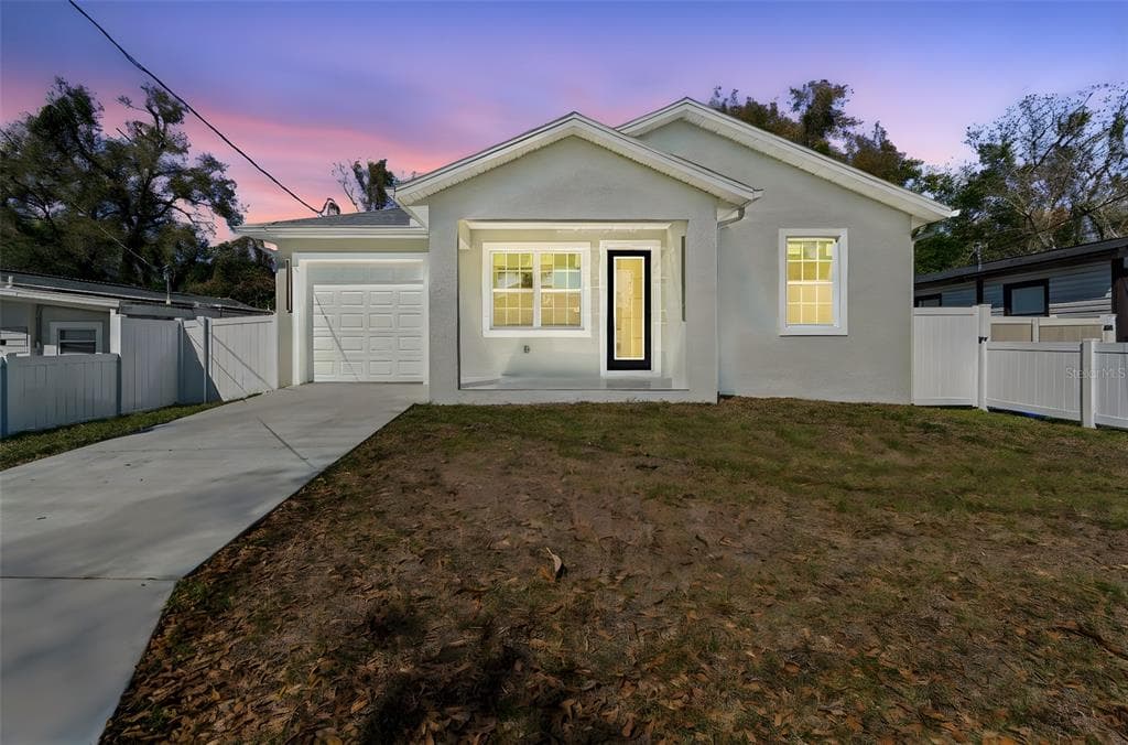 706 LEXINGTON BOULEVARD TAMPA, FL 33612