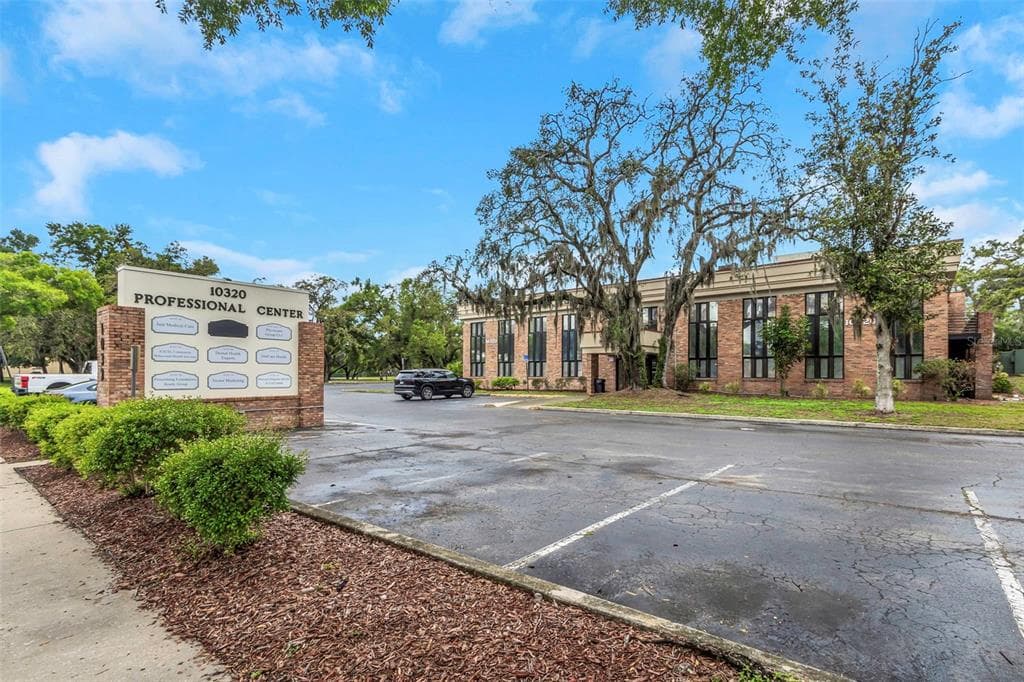 10320 N 56TH STREET UNIT 200-210 TEMPLE TERRACE, FL 33617
