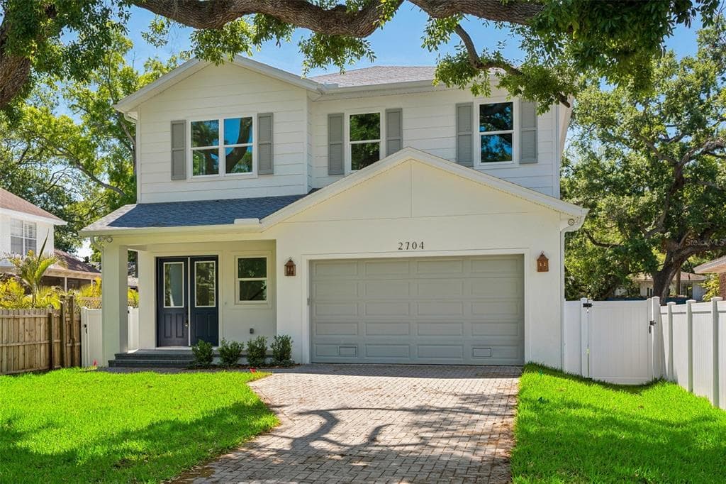 2704 W TYSON AVENUE TAMPA, FL 33611