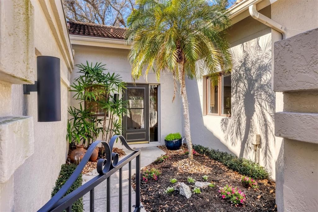 4540 ASCOT CIRCLE N SARASOTA, FL 34235