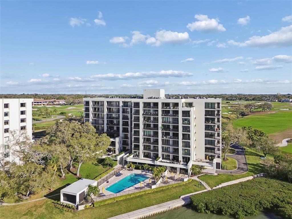 4 BELLEVIEW BOULEVARD UNIT 701 BELLEAIR, FL 33756