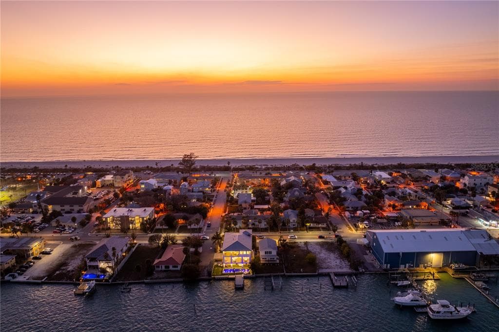 1801 PASS A GRILLE WAY ST PETE BEACH, FL 33706