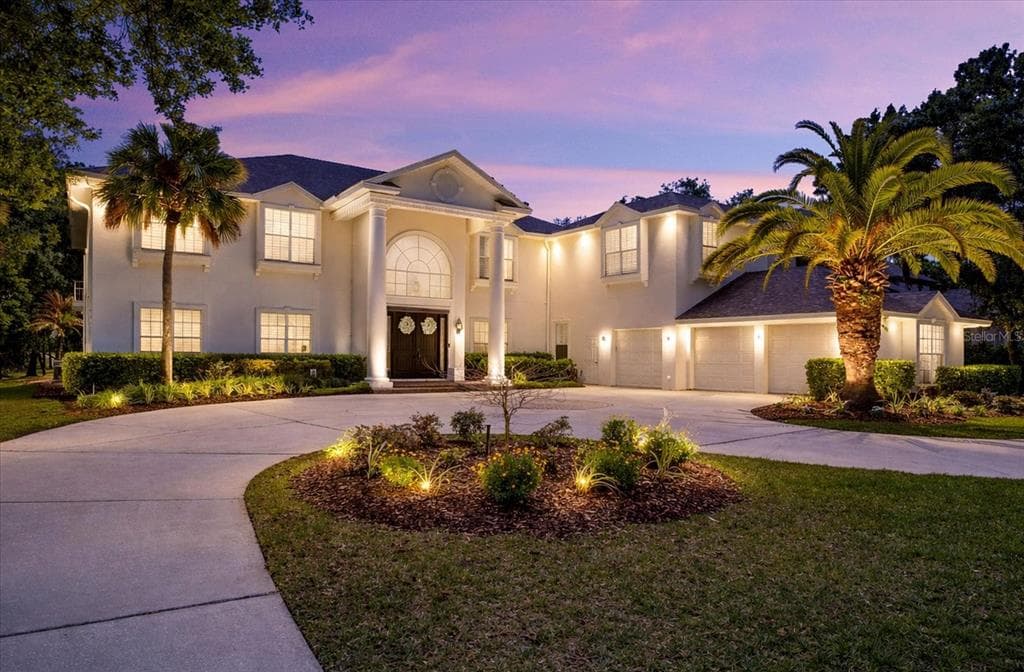 6413 MACLAURIN DRIVE