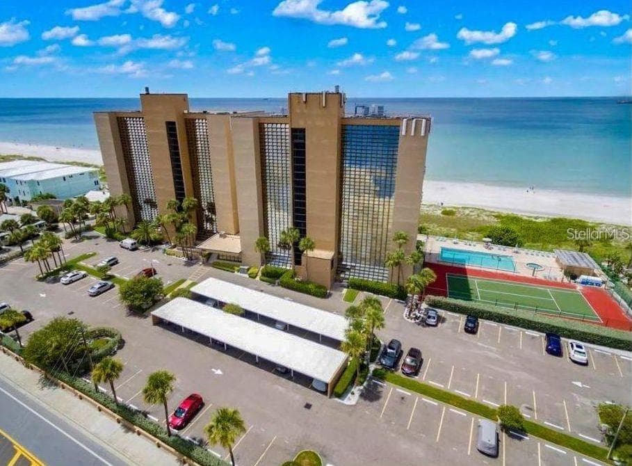 900 GULF BOULEVARD UNIT 907 INDIAN ROCKS BEACH, FL 33785