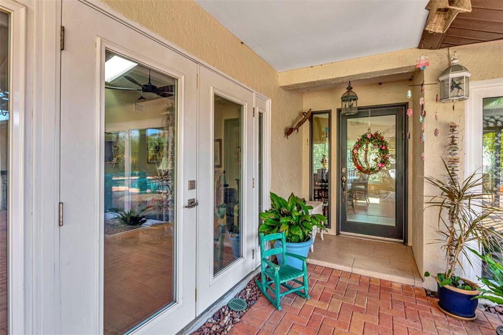13528 AVISTA DRIVE TAMPA, FL 33624