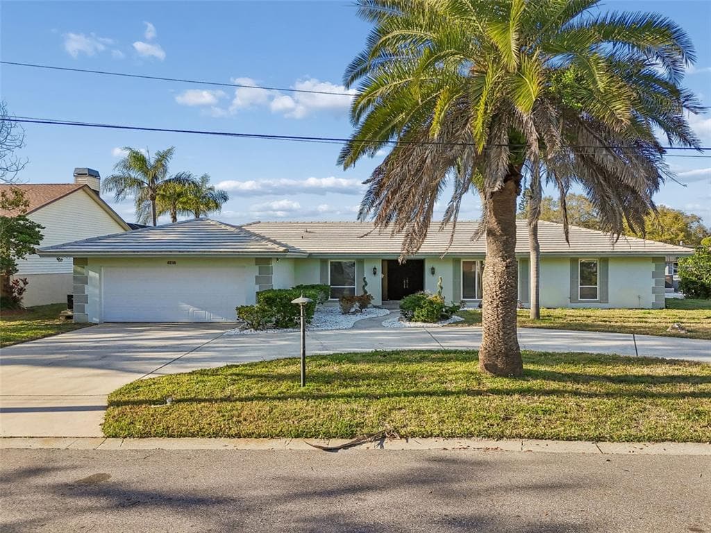 4415 CLEARWATER HARBOR DRIVE N LARGO, FL 33770