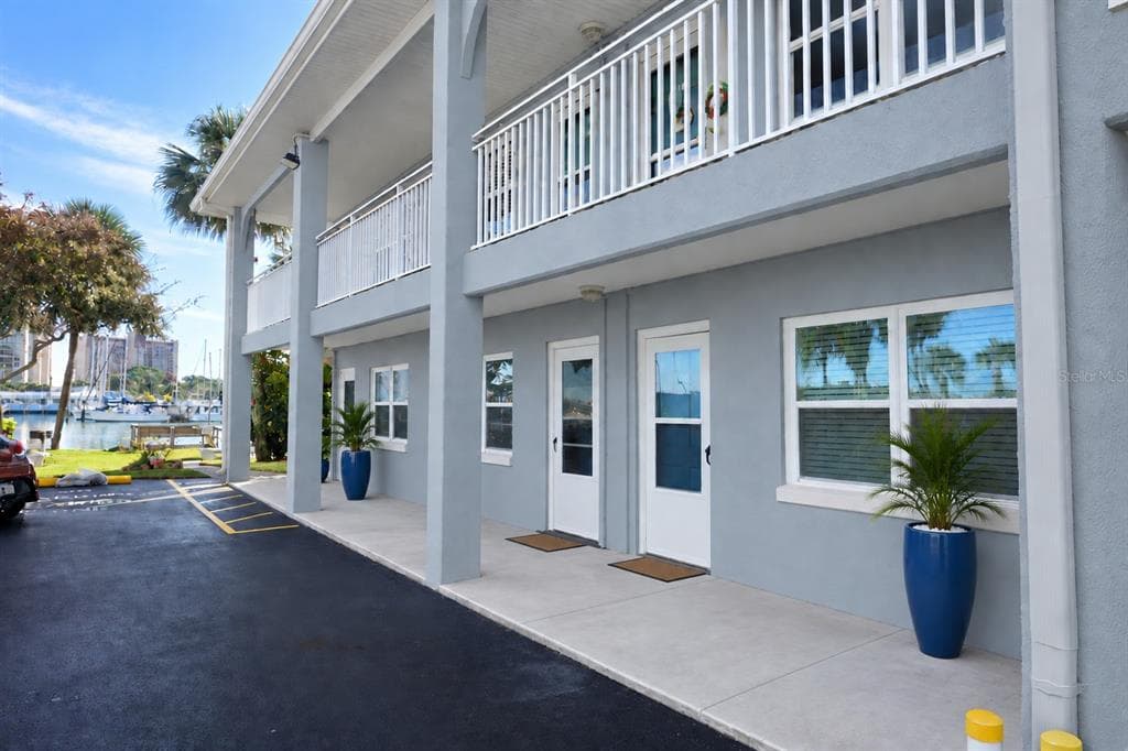 9715 HARRELL AVENUE UNIT 14 TREASURE ISLAND, FL 33706