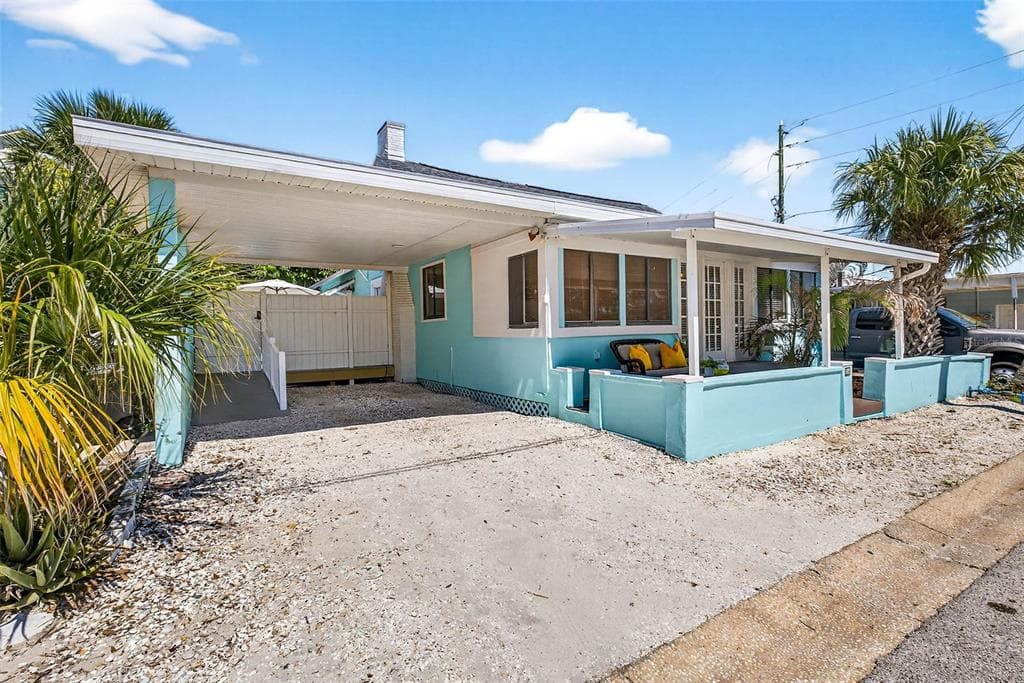 26 CAMBRIA STREET CLEARWATER BEACH, FL 33767