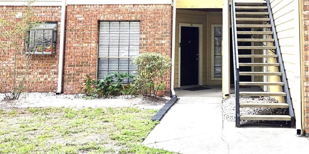 8630 MALLARD RESERVE DRIVE UNIT 105 TAMPA, FL 33614