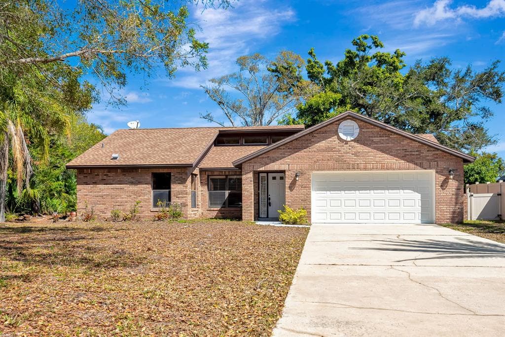 5017 80TH AVENUE CIRCLE E SARASOTA, FL 34243