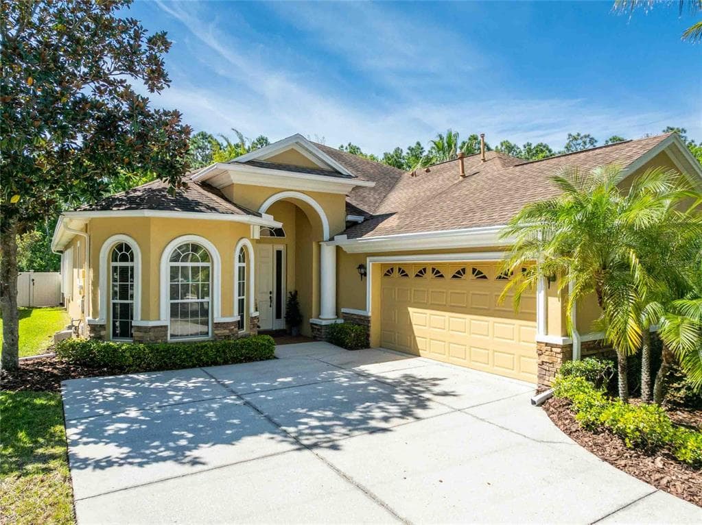 2821 DEVONOAK BOULEVARD LAND O LAKES, FL 34638