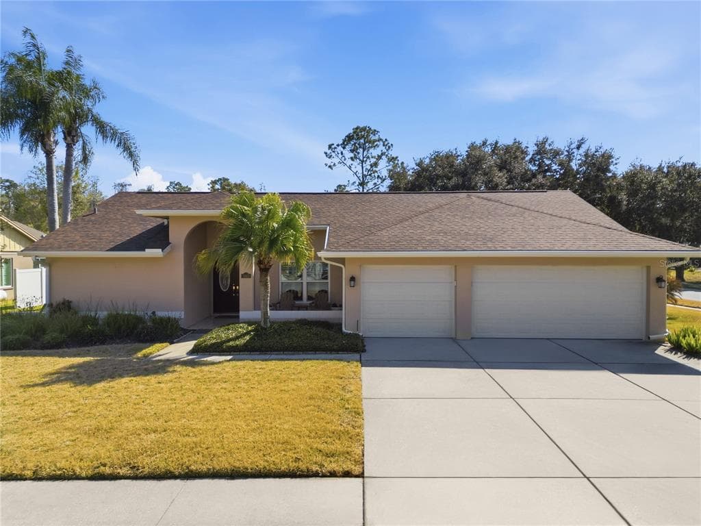 5860 WINDERMERE DRIVE