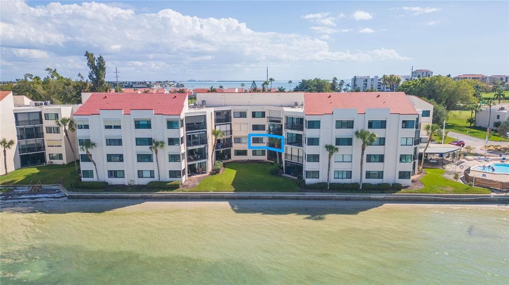 5633 PUERTA DEL SOL BOULEVARD S UNIT 204 ST PETERSBURG, FL 33715