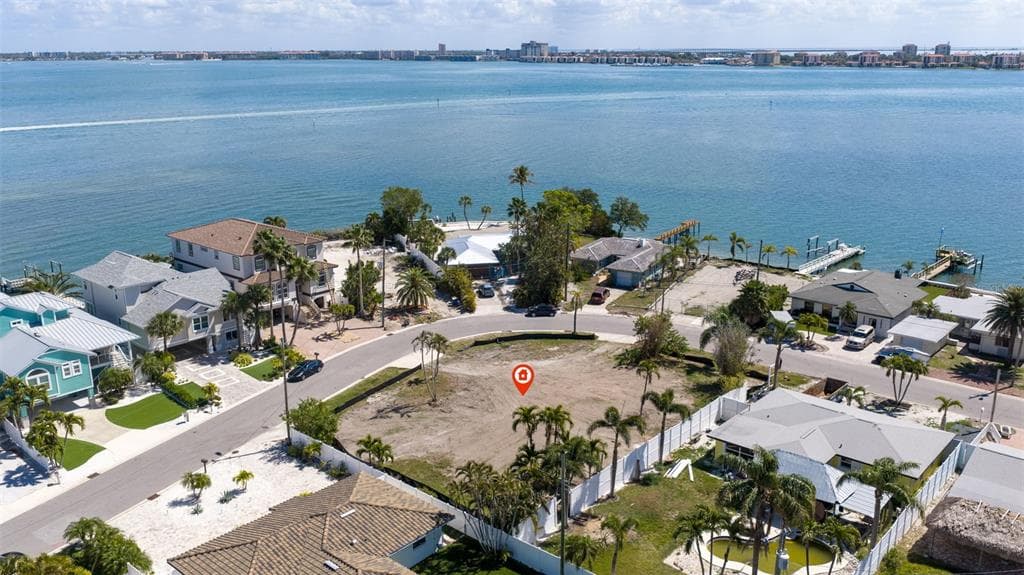 911 BOCA CIEGA ISLE DRIVE ST PETE BEACH, FL 33706