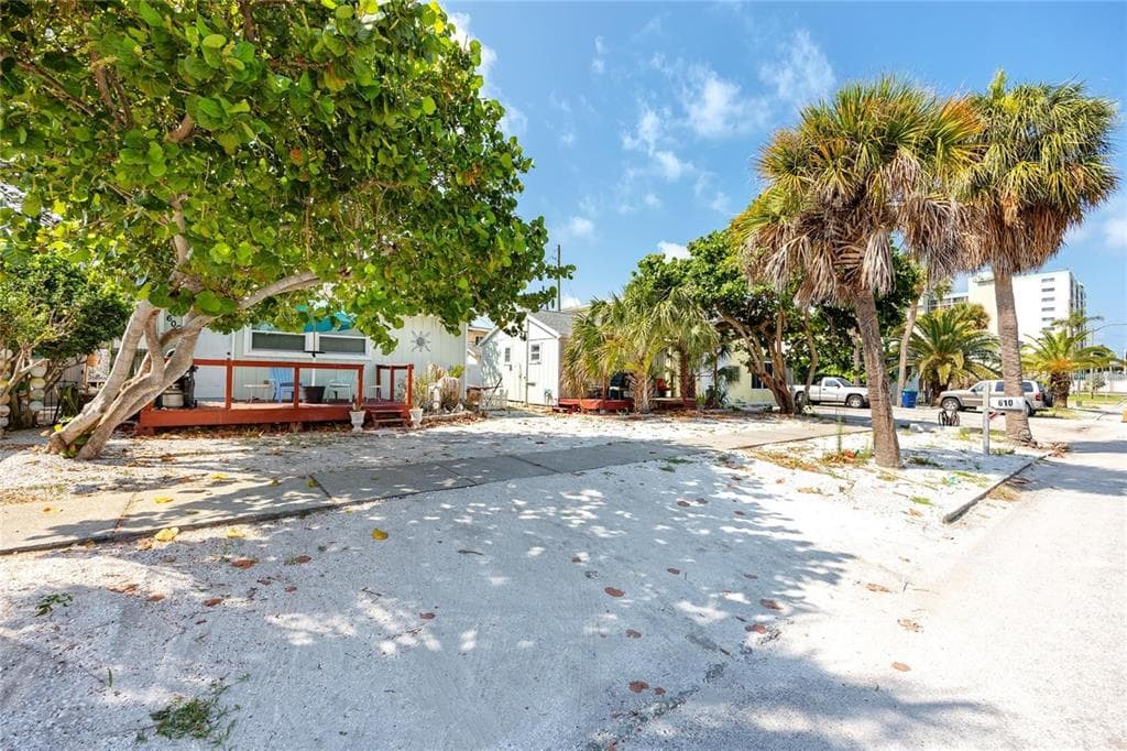 610 72ND AVENUE ST PETE BEACH, FL 33706
