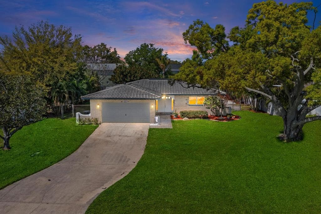 4540 BAYSHORE BOULEVARD NE ST PETERSBURG, FL 33703