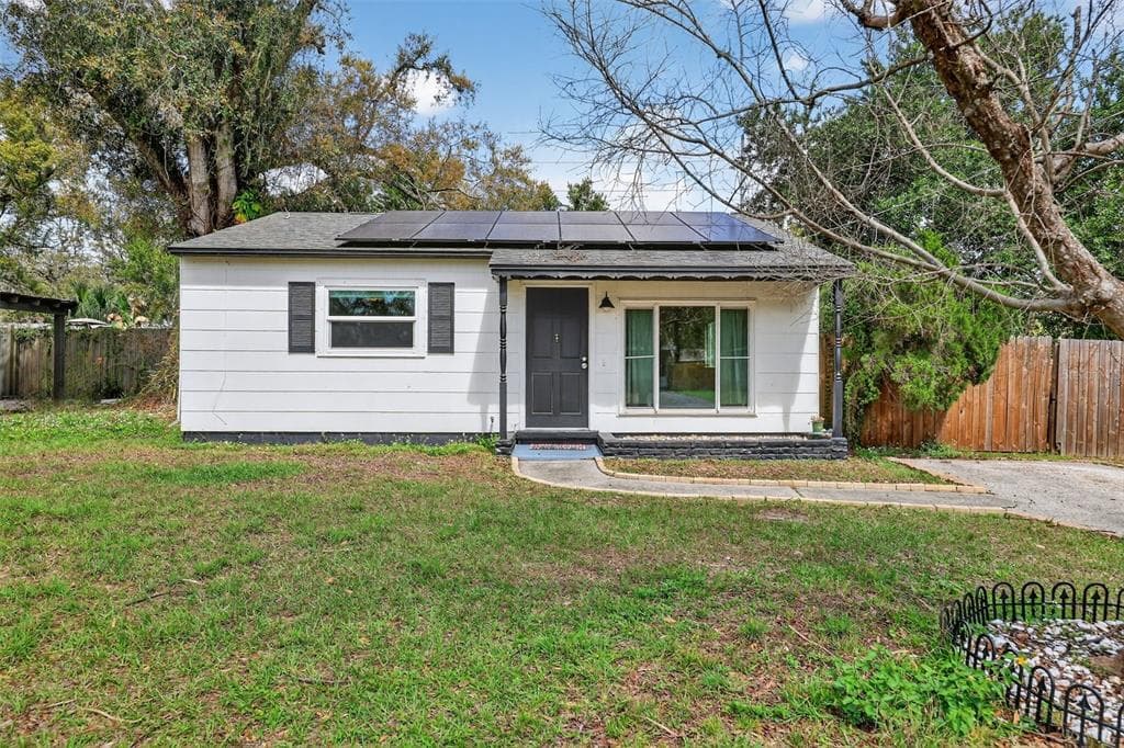 306 E HYDRANGIA STREET TAMPA, FL 33612