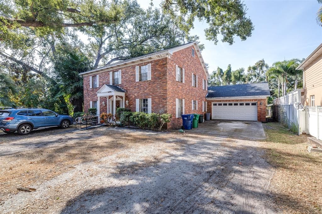 1003 S STERLING AVENUE TAMPA, FL 33629