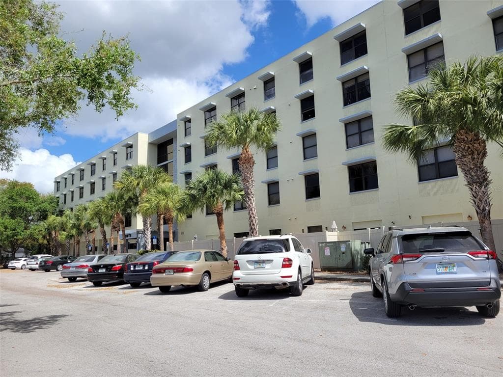 701 S MADISON AVENUE UNIT 109 CLEARWATER, FL 33756