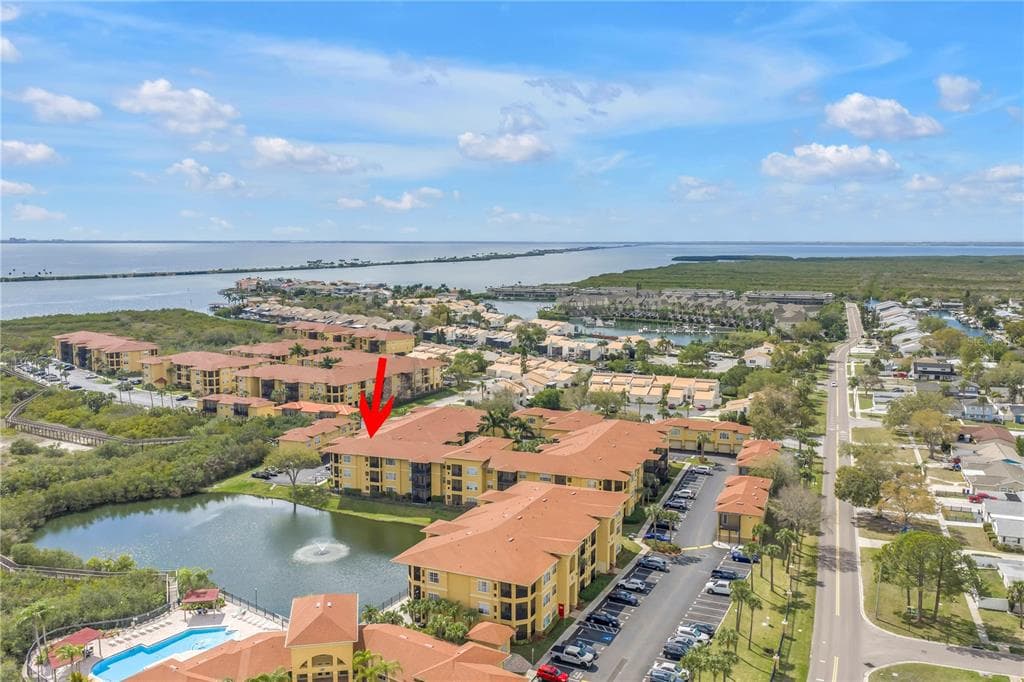 4333 BAYSIDE VILLAGE DRIVE UNIT 320 TAMPA, FL 33615
