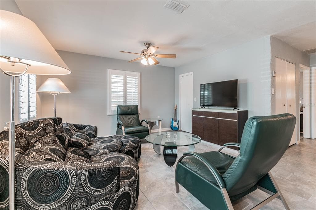3611 W ANDERSON AVENUE TAMPA, FL 33611