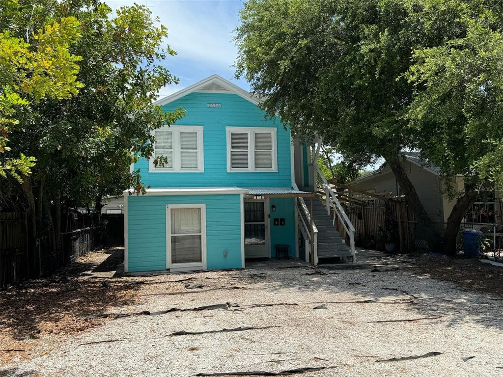 2650 25TH AVENUE N ST PETERSBURG, FL 33713