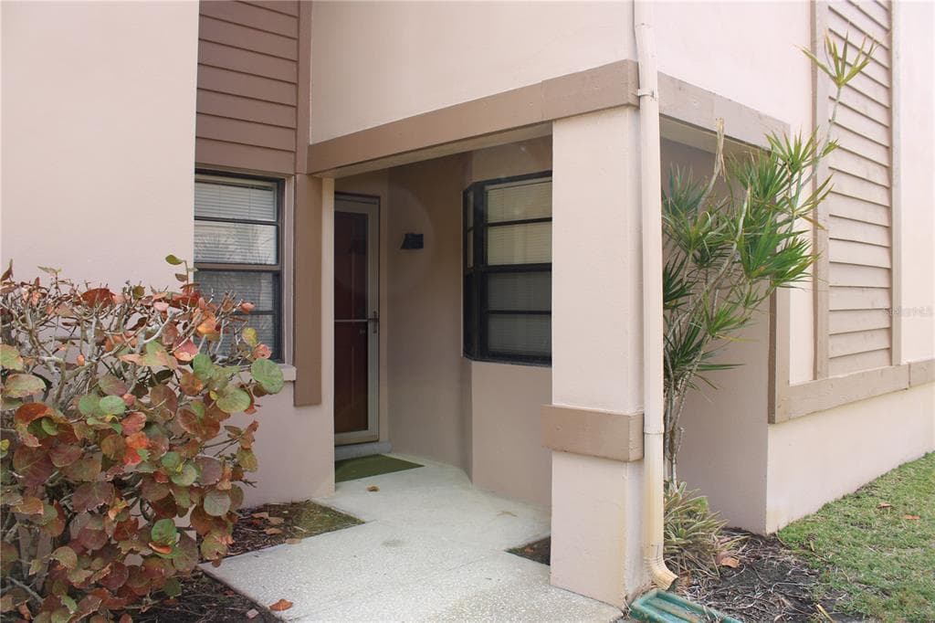 3982 MERMOOR DRIVE PALM HARBOR, FL 34685