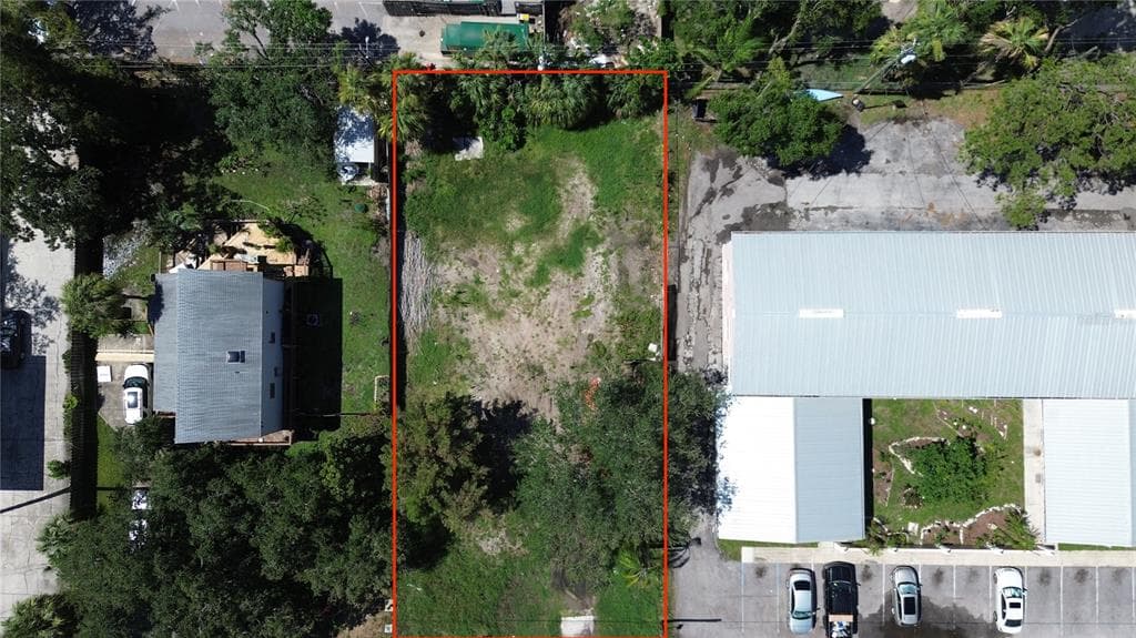 4813 W FLAMINGO ROAD TAMPA, FL 33611
