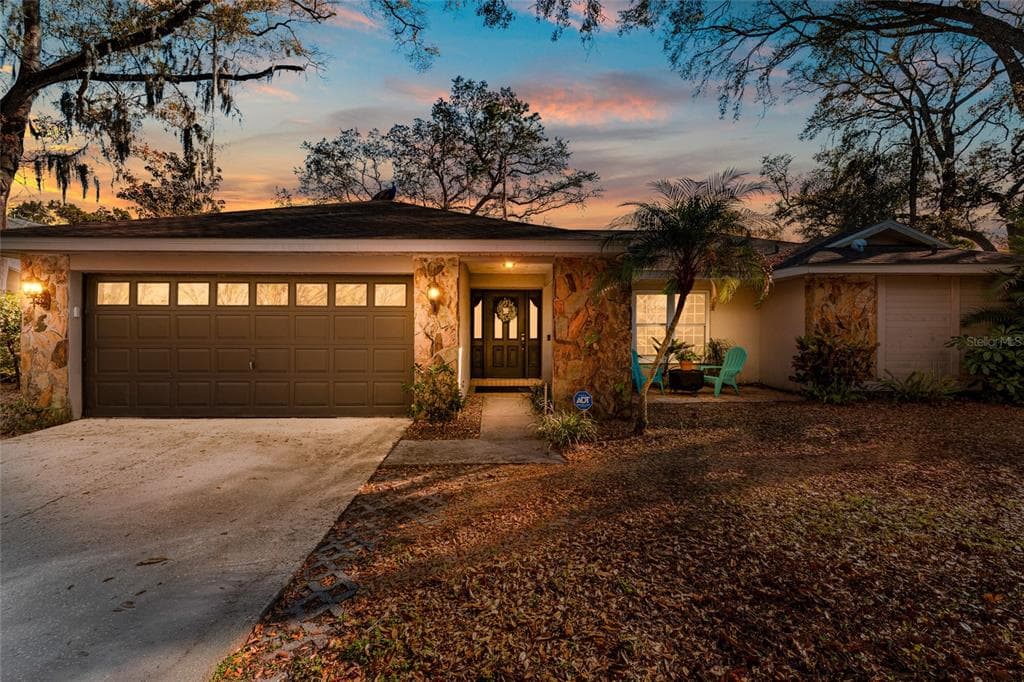 1811 LA GRANDE DRIVE DUNEDIN, FL 34698