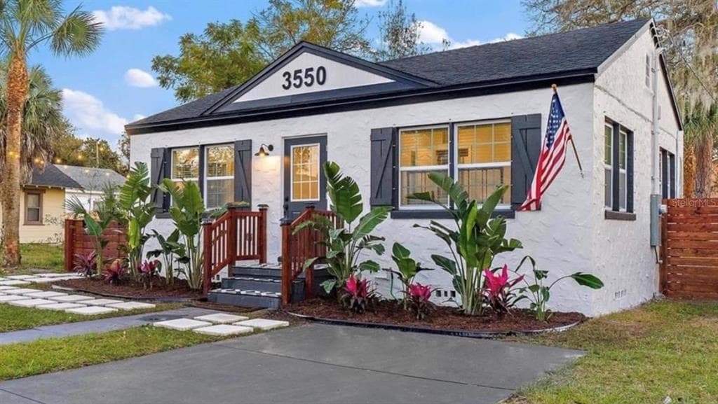3550 2ND AVENUE S ST PETERSBURG, FL 33711