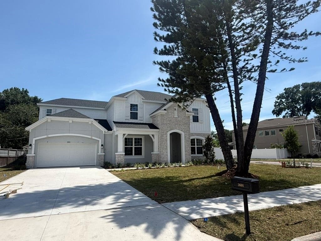 3601 E TAMPA CIRCLE TAMPA, FL 33629