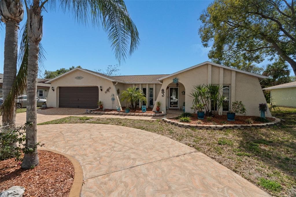 7104 BRAMBLEWOOD DRIVE PORT RICHEY, FL 34668