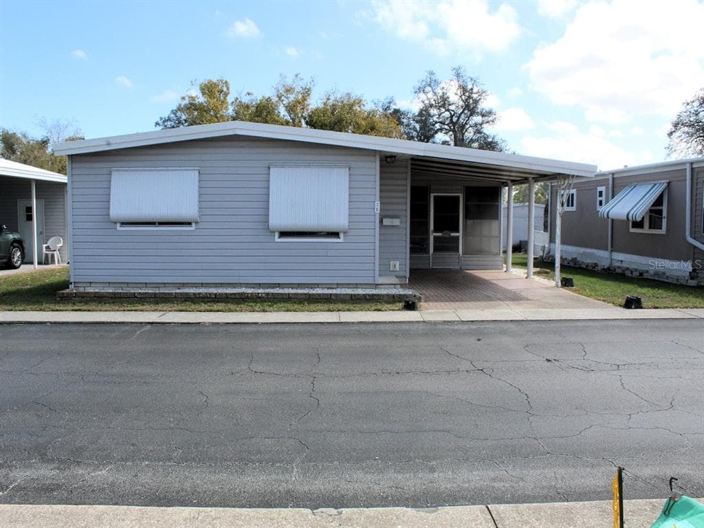 2E PINDO PALM STREET E LARGO, FL 33770