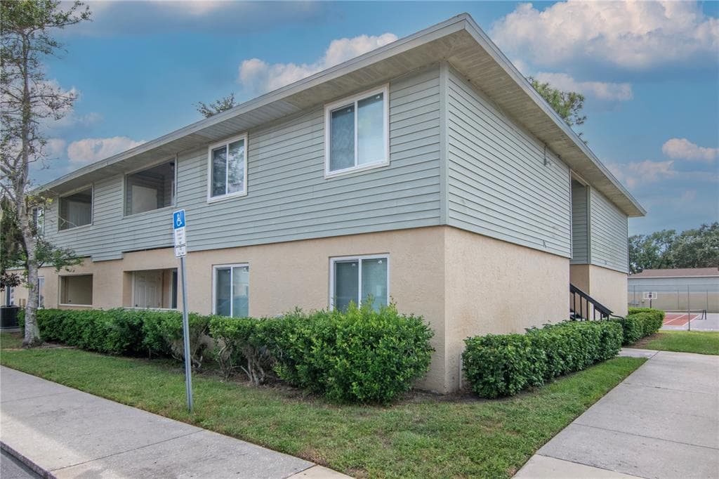 228 BERRY TREE PLACE BRANDON, FL 33510