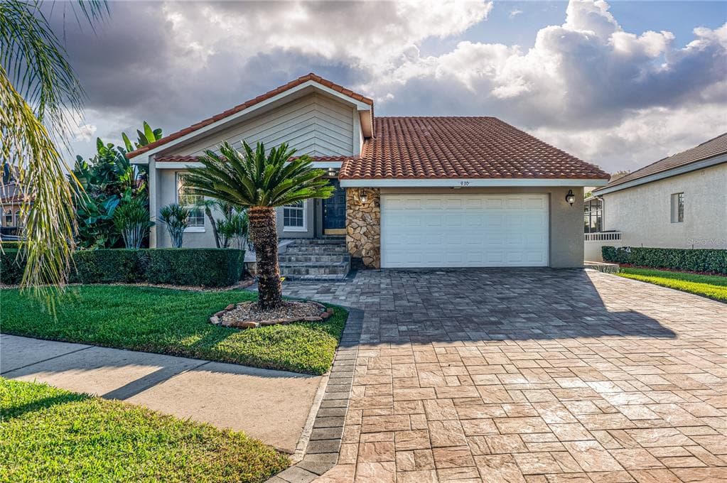 930 SYMPHONY ISLES BOULEVARD APOLLO BEACH, FL 33572