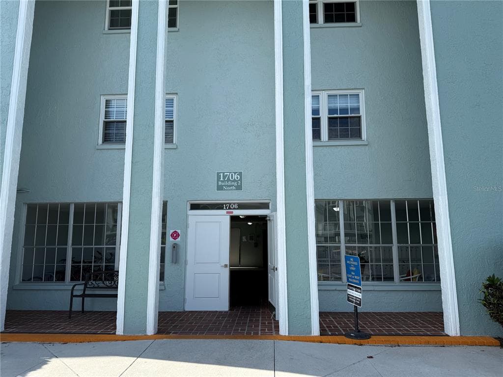 1706 BELLEAIR FOREST DRIVE UNIT 226